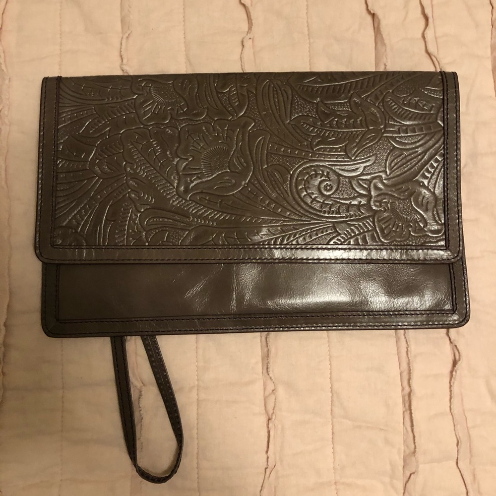 Hobo International Clutch